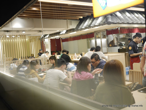 【食記】台北KATSUYA かつや 吉豚屋-HOYII北車站@中正-捷運MRT台北車站 : 美味平價,口感實在的日式炸豬排 中正區 區域 午餐 台北市 定食 捷運美食MRT&BRT 日式 晚餐 蓋飯/丼飯 豬排 飲食/食記/吃吃喝喝 