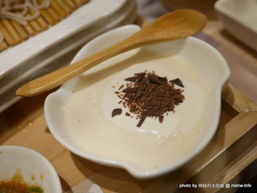 【食記】台中純そば処信州王滝蕎麥麵專賣@北區中友百貨&一中街 : 吃得飽足, 美麗又健康, 來自日本信州的投籠豬肉涮涮鍋 北區 區域 午餐 台中市 定食 日式 晚餐 烏龍麵 蓋飯/丼飯 豬排 輕食 農產品料理 雞排 飲食/食記/吃吃喝喝 麵食類 