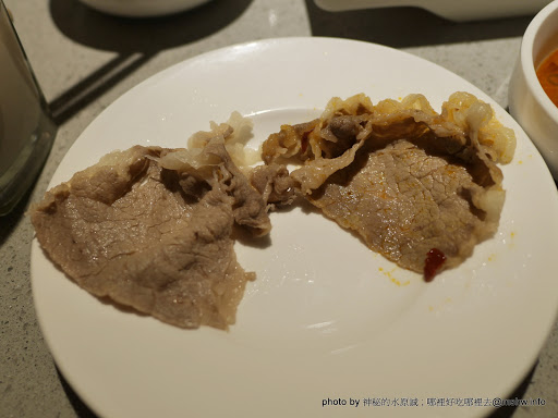 【食記】台中海底撈火鍋 HaidilaoTaiwan 教戰守則?@西屯大遠百-捷運BRT新光遠百 : 美甲.按摩.京劇變臉與貼心服務...這就是四川的餐飲業?不過價格都幫你加在菜單上了XD 中式 冰品 冰淇淋 區域 午餐 台中市 晚餐 海鮮 火鍋/鍋物 西屯區 飲食/食記/吃吃喝喝 麻辣 