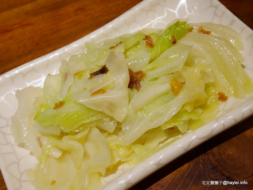 雙月食品社 養生美食台大醫院 湯清味美，料多到滿出來的捷運善導寺站附近的平價藥膳溫補首選！非凡電視推薦！外帶去探病或回家吃都很棒～超推麻油雞麵線、虱目魚肚蛤蜊雞湯、各式滷透透滷味跟肥嫩美味鮮蚵！ 中式料理 保養品分享 健康養身 飲食集錦 