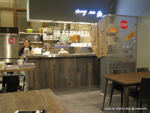 【食記】新竹桑尼咖啡館 Sunny Caffè - Handpressed Coffee@竹北高鐵HSR六家 : 環境閒適工業風, 手沖單品.花式新選擇 下午茶 區域 午餐 咖啡簡餐 抹茶 捷運美食MRT&BRT 新竹縣 新聞與政治 早餐 晚餐 派塔類 甜點 竹北市 茶類 試吃試用業配文 輕食 飲食/食記/吃吃喝喝 