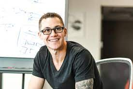 Dan Henry Net Worth, Income, Salary, Earnings, Biography, How much money make? Dan Henry Net Worth, Income, Salary, Earnings, Biography, How much money make?