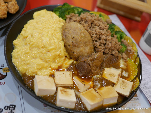 【食記】台中王子咖哩第一卷@龍井東海夜市商圈 : 新醬料心享受...來自野島家的咖哩王子紀念特別店 DIY料理 冰品 冰淇淋 區域 午餐 台中市 日式 晚餐 蓋飯/丼飯 蛋包飯 豬排 輕食 速食 飲食/食記/吃吃喝喝 龍井區 