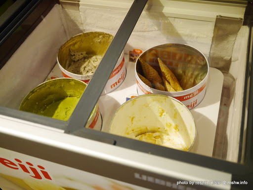 【食記】台北蒙古紅蒙古火鍋@大安捷運MRT國父紀念館 : 湯頭過癮,食材犯規,想吃道地蒙古鍋的...就是這裡啦! 中式 區域 午餐 台北市 吃到飽 大安區 宵夜 捷運美食MRT&BRT 晚餐 海鮮 火鍋/鍋物 蒙古料理 飲食/食記/吃吃喝喝 麻辣 