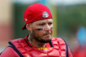 Yadier Molina Age, Wiki, Biography, Wife, Children, Salary, Net Worth, Parents Yadier Molina Age, Wiki, Biography, Wife, Children, Salary, Net Worth, Parents
