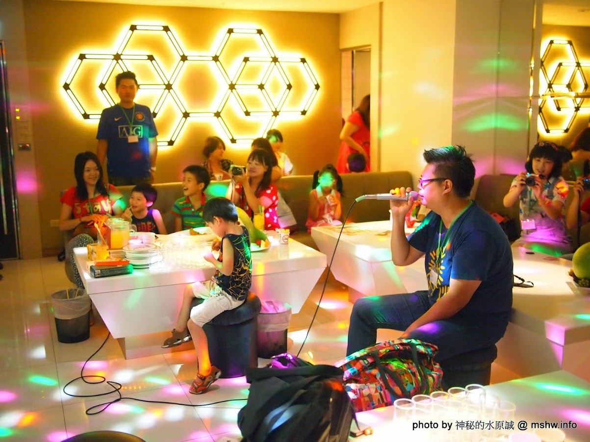 【景點】台中YES KTV 凱悅視聽歌城中港店@西區捷運BRT茄苳腳 : 環境舒適,菜色好吃,便宜又實惠的唱歌聚會優質選擇! 中式 區域 午餐 台中市 台式 合菜 嗜好 好康 娛樂 宵夜 捷運周邊 捷運美食MRT&BRT 新聞與政治 旅行 早餐 晚餐 景點 西區 試吃試用業配文 酒類 飲食/食記/吃吃喝喝 