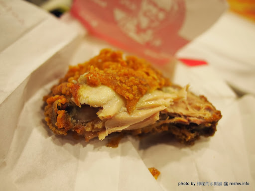 【食記】KFC肯德基金黃薄脆雞參上 : 炸雞新口味,擄獲妳的胃 漢堡 炸雞 美式 速食 飲食/食記/吃吃喝喝 