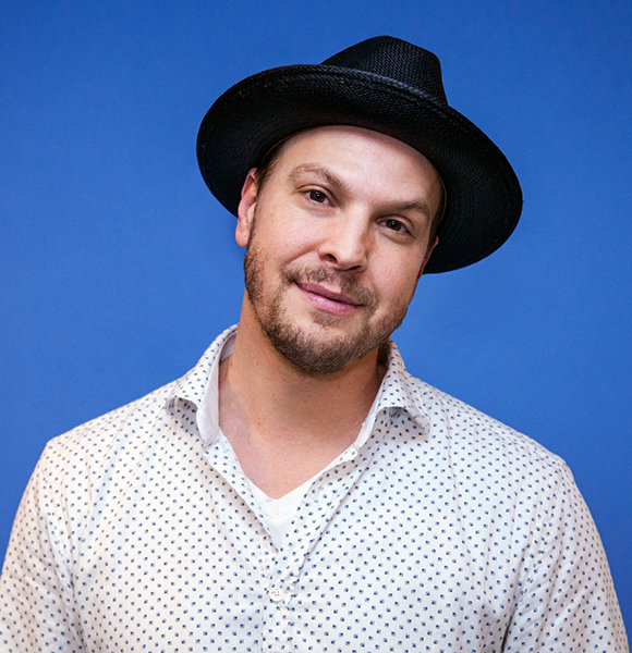 Gavin DeGraw Isn't Married; Lovingly Dating - Too Busy For Anything Else