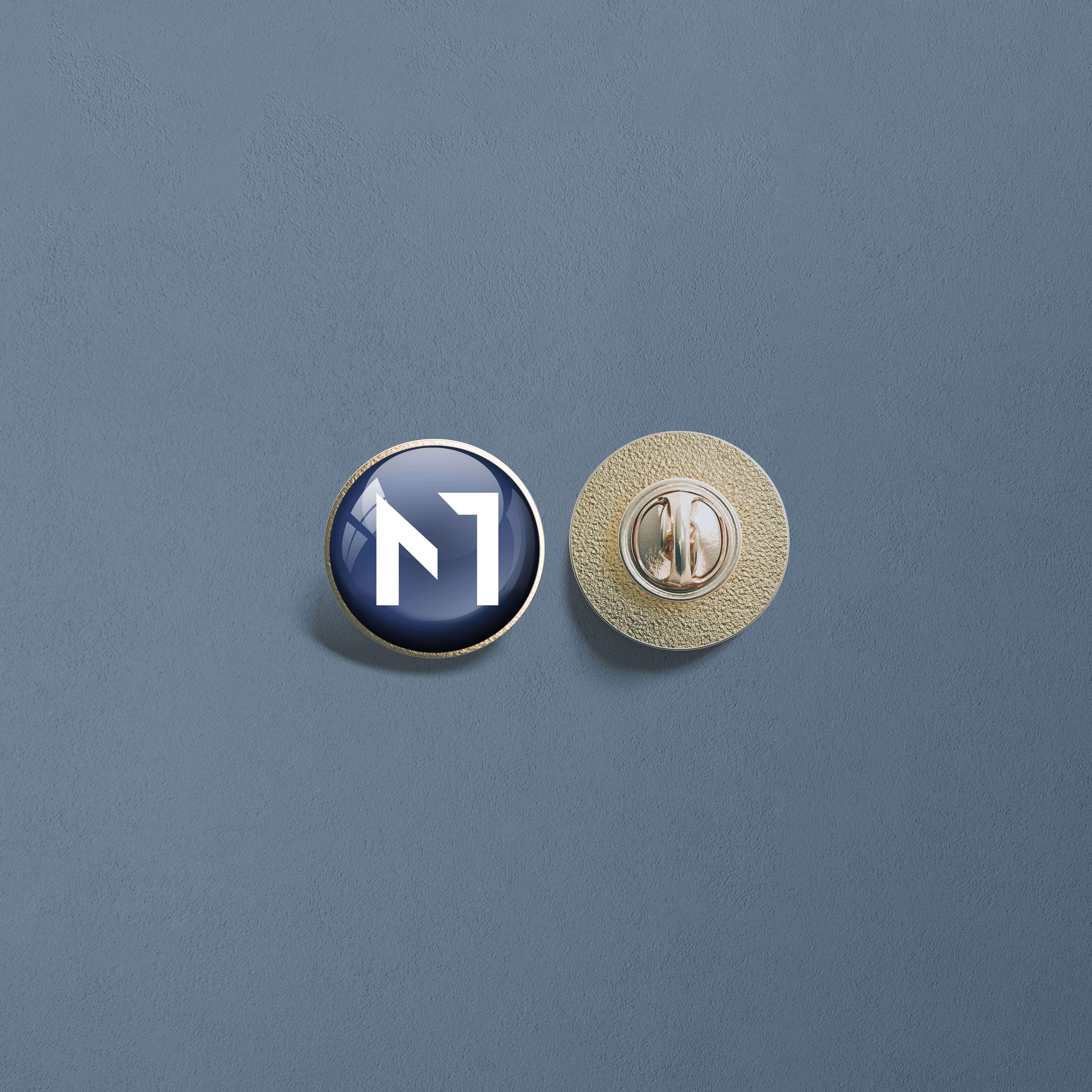 MT - Personal Branding - Suit Pin