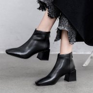 [HCM](Bảo hành 12 tháng)Giày boot nữ cổ ngắn mũi vuông gót tràn viền - Giày boot cao gót 5cm - Giày nữ da mềm gồm 3 màu - Mall LN229 thumbnail