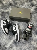 Giày Jordan 1 LOW PANDA trắng đen cổ thấp Logo Silicon Full Box Phụ Kiện