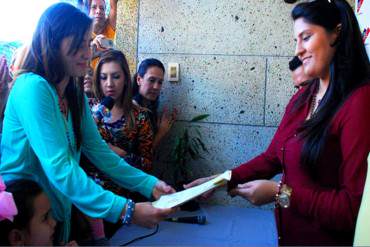 ¡TODO LISTO! Patricia de Ceballos es proclamada por el CNE como nueva alcaldesa