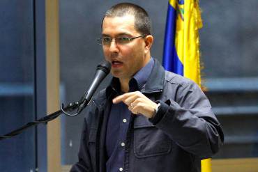 ¡SE LE CHISPOTEÓ! Jorge Arreaza admite la existencia de presos políticos en Venezuela (+Video +Ups)