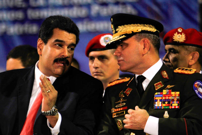 Vladimir-Padrino-Lopez-nuevo-Ministro-de-la-Defensa-en-Venezuela-3-800x533
