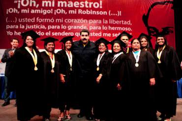¡AUNQUE USTED NO LO CREA! UBV otorgará doctorado «Honoris Causa» a Nicolás Maduro