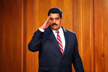 ¿HUYENDO POR LA DERECHA? Maduro alarga su viaje: Irá a Rusia y México al finalizar visita a Argelia