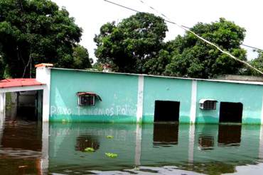 ¡LA VOZ DEL PUEBLO! Hablan las paredes inundadas de Guasdualito: «Pero Tenemos Patria»
