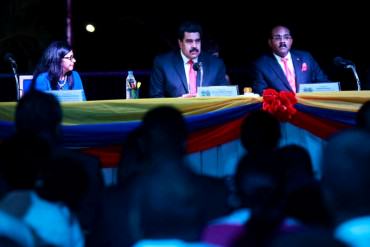 ¡EL DESCARO DE LOS CHULOS! Antigua y Barbuda pide a Maduro que mantenga ayuda de Petrocaribe