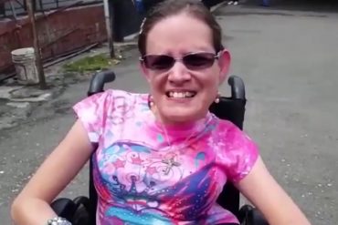 ¡SÍ SE PUEDE! Mujer con discapacidad sale a ratificar su firma en Aragua