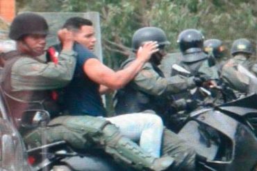 ¡ATENCIÓN! Denuncian que GNB detuvo a periodista Marcos Valverde y estudiante en UCAB Guayana