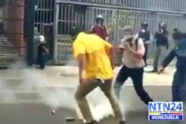 ¡ATENCIÓN! Diputado Rafael Guzmán atacado con lacrimógenas durante enfrentamiento entre PNB y manifestantes en Chacaíto
