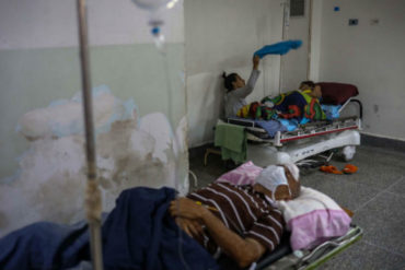 ¡INHUMANO! Las deplorables condiciones en las que deben ser atendidos pacientes del Hospital Clínico Universitario (+Fotos+Video)