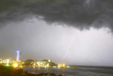 ¡ENTÉRESE! Vea las imágenes de la tormenta eléctrica que se registró este miércoles #29Ago en Nueva Esparta (Fotos+Videos)