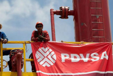 ¡SOLO EN REVOLUCIÓN! Gobierno de Maduro importará más gasolina por problemas en las operaciones de refinerías