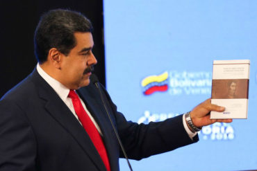 ¡AH, OK! Maduro dice que se debe “reescribir y reenseñar la historia” de Venezuela