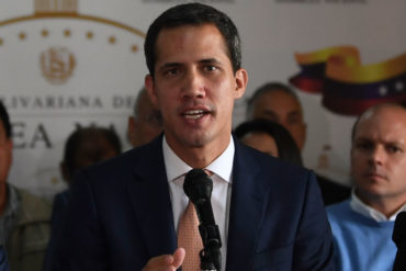 ¡NO SE LO PIERDA! Guaidó reveló a The Guardian detalles de la operación del #30abr y dice que negociaciones para salida de Maduro continúan