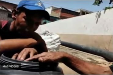 ¡DENIGRANTE! Habitantes de Vargas recogen agua del cementerio por la escasez (+Video)