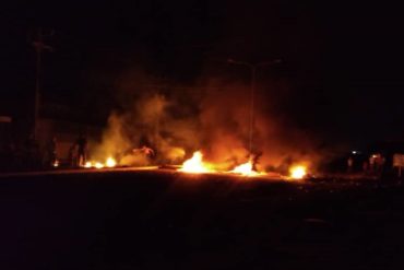 ¡INDIGNACIÓN TOTAL! Cansados de los apagones: protestan en varias zonas de Maracaibo en rechazo a los cortes eléctricos (+Fotos y videos)