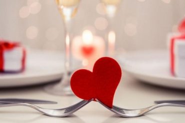 ¡IMPAGABLE! Una “salidita cariñosa” en pareja por San Valentín podría costar más de $240: solo el hotel podría superar los $100 (+detalles)