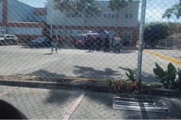 ¡SEPA! Denuncian hostigamiento a periodista que informó déficit de camas para pacientes con COVID-19 en Aragua