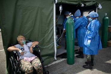 ¡PERO NICO ENVÍA A BRASIL! “El oxígeno es insuficiente”: la realidad que se vive dentro del hospital de campaña que improvisó el régimen en el Poliedro de Caracas (+Fotos reveladoras)