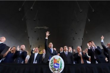 ¡LE CONTAMOS! Bloomberg: La oposición venezolana “está lista” para “poner fin al boicot” e inscribir a sus candidatos para las elecciones de noviembre