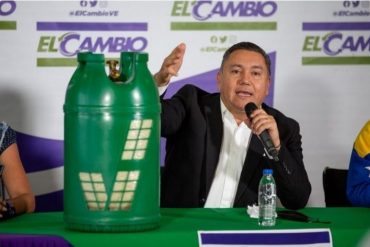¡LE CONTAMOS! Bertucci ofrece bombonas de gas “antiexplosivas” para seducir a votantes en Carabobo