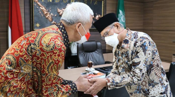 Sowan ke PP Muhammadiyah, Ganjar-Haedar Bahas UMKM sampai Politik Pertanian