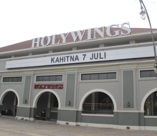 Holywings Kota Semarang