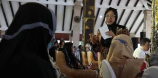 Risma Kobarkan Semangat Wirausaha, Didepan 1.500-an Ibu-Ibu KPM PKH
