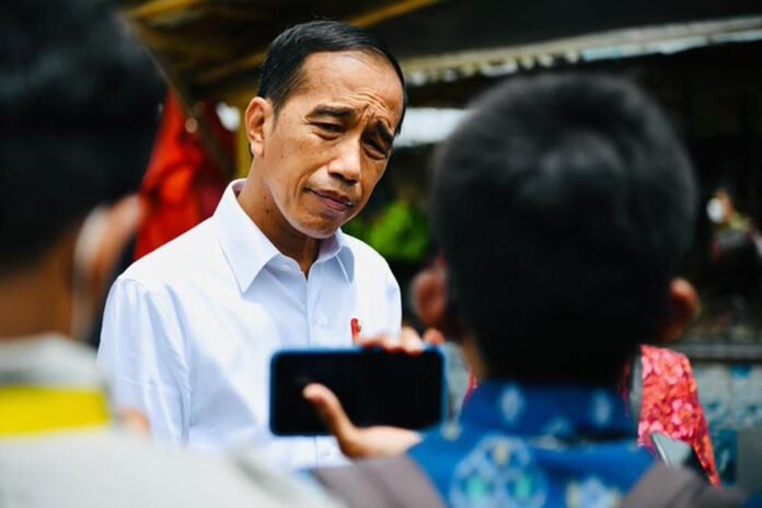 Jokowi berharap Polri tidak lagi menutup-nutupi penyidikan atau temuan dalam kasus yang menewaskan Nofriansyah Yosua Hutabarat alias Brigadir J. saat Beliau Melakukan Kunjungan Kerja di Kabupaten Manggarai Barat, Nusa Tenggara Timur, Kamis (21/7)