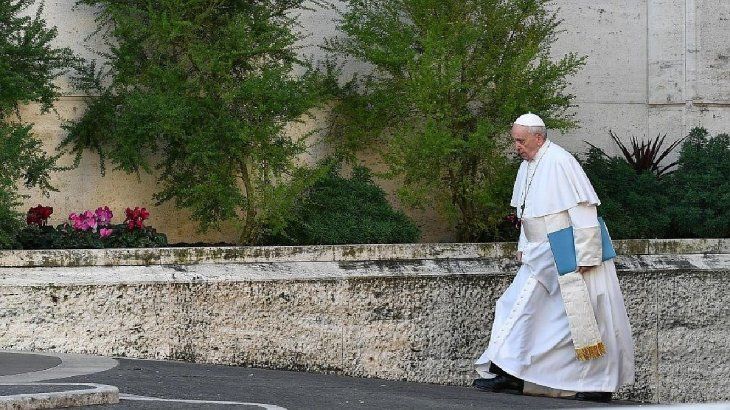 Nada lo detiene. A paso firme, el papa Francisco avanza con la mayor reforma de la Iglesia católica en la historia.