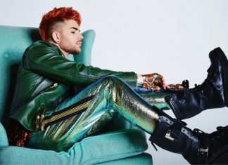 Adam Lambert: Nowy, niezwykle osobisty singiel „Two Fux”
