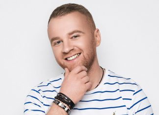 Ukraiński piosenkarz Roman Skorpion „ucałował” Polaków piosenką