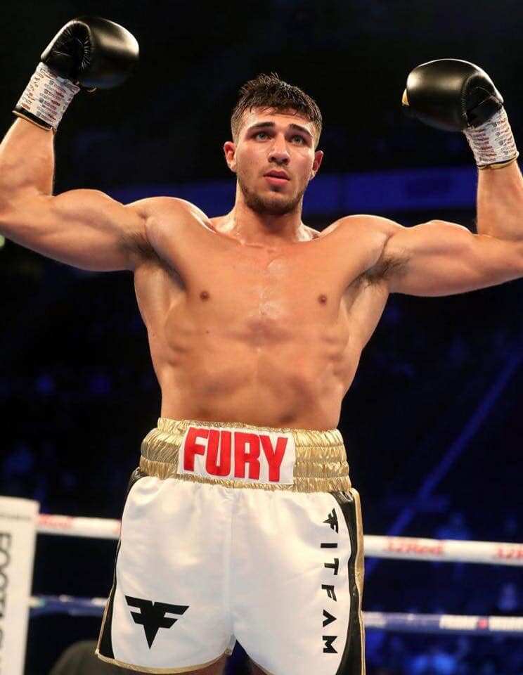Tommy Fury Tommy Fury Inflicts Crushing Knockout On Genadij