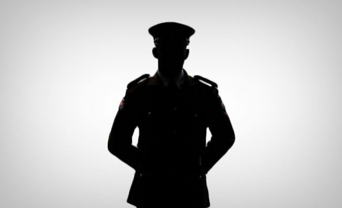 Police - OICගේ බිරිඳ ASP පැහැරගෙන ගිහින්