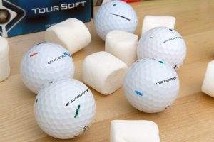 Que signifient les chiffres sur une balle de golf ?