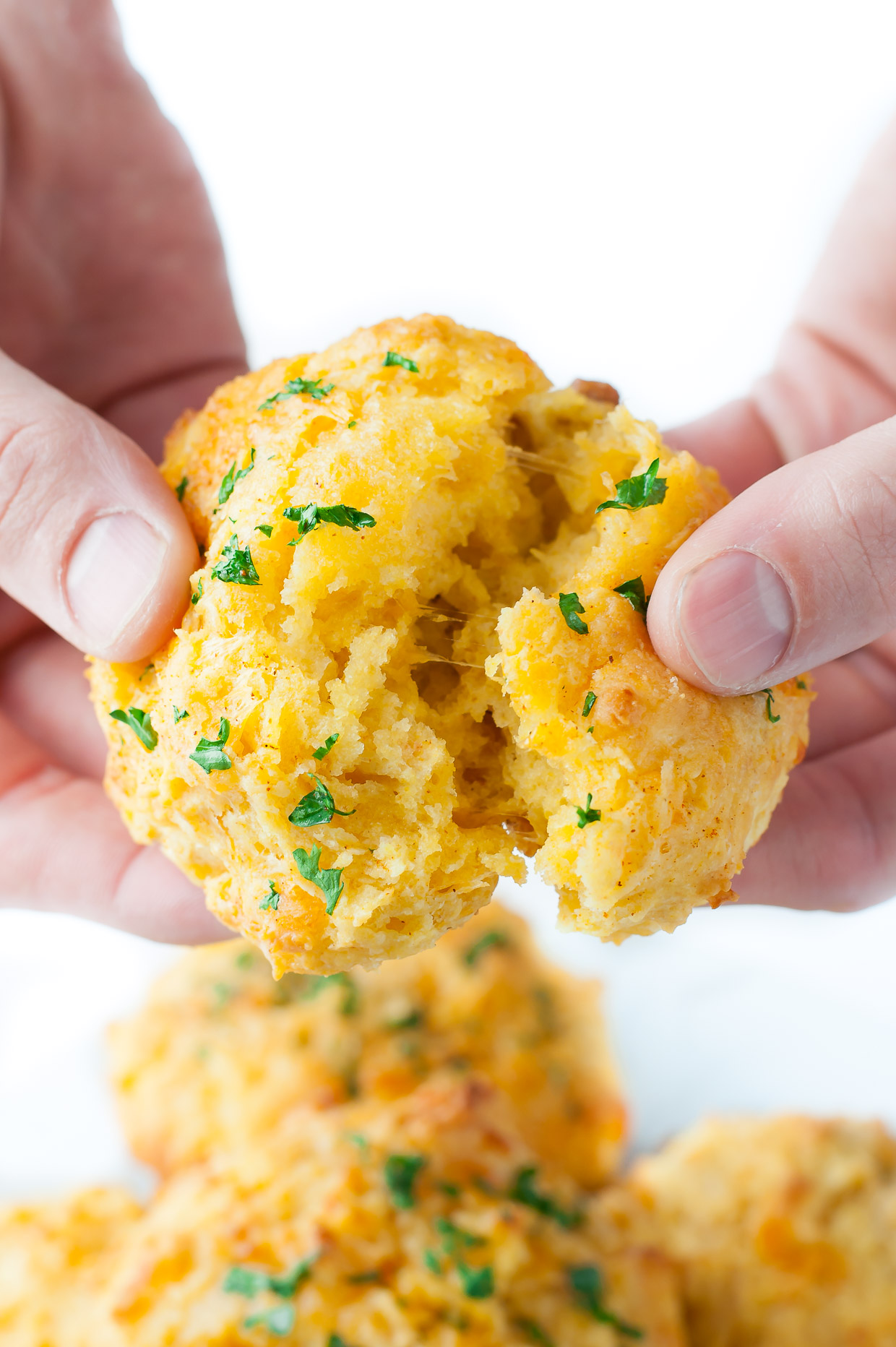 Red Lobster Copycat Cheesy Cheddar Bay Biscuits Recipe