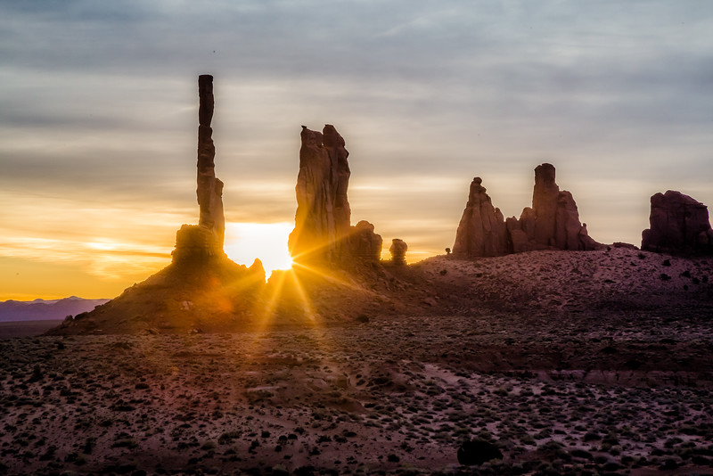 Sunrise tour in Monument Valley