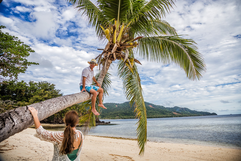Lina and David Stock jr (America's Adventure Couple) on a beach in Fiji